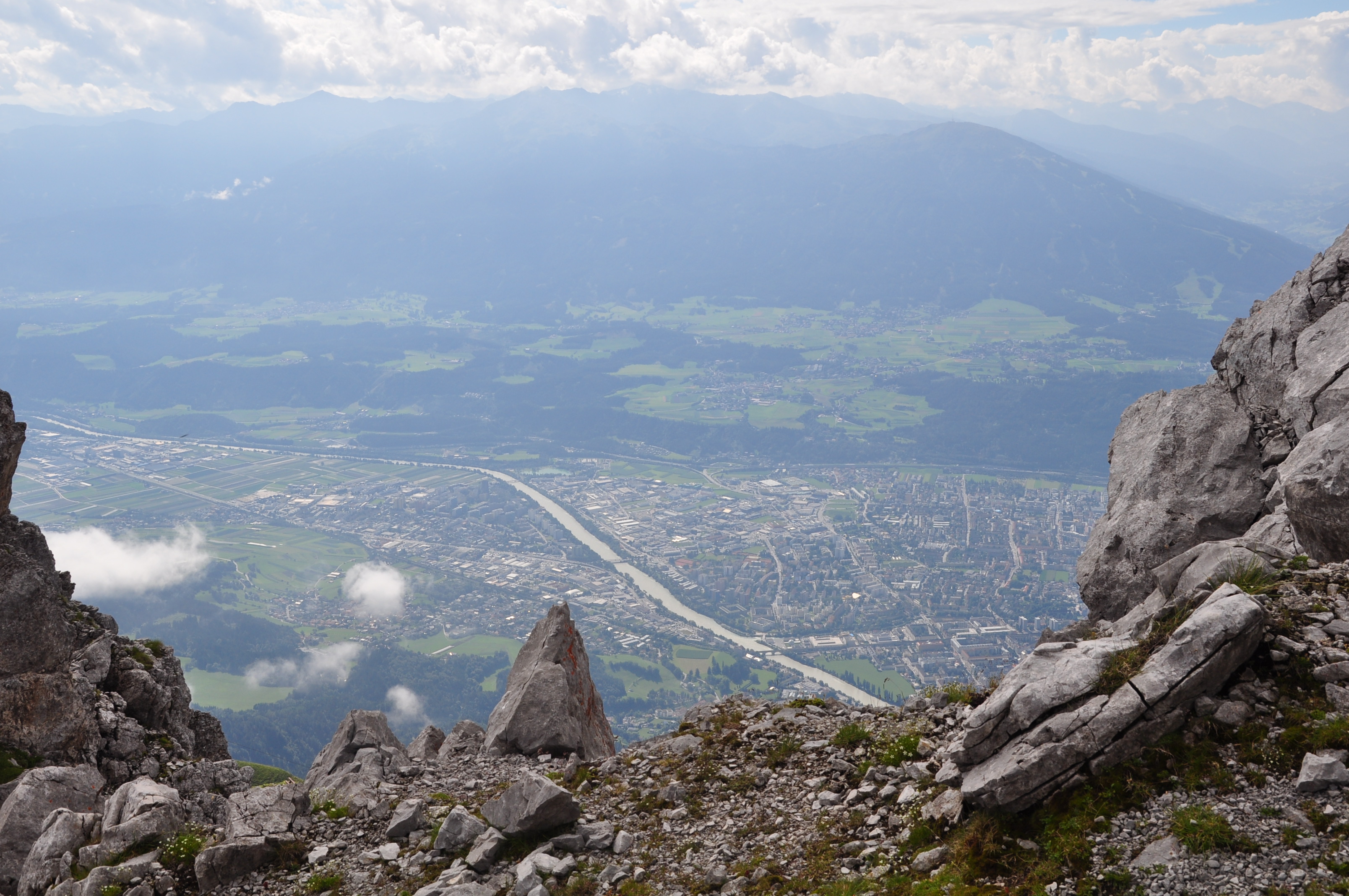 In der Stadt oder auf dem Berg – Innsbruck ist im alpinen wie auch urbanen Bereich durch eine hohe Lebensqualität geprägt.