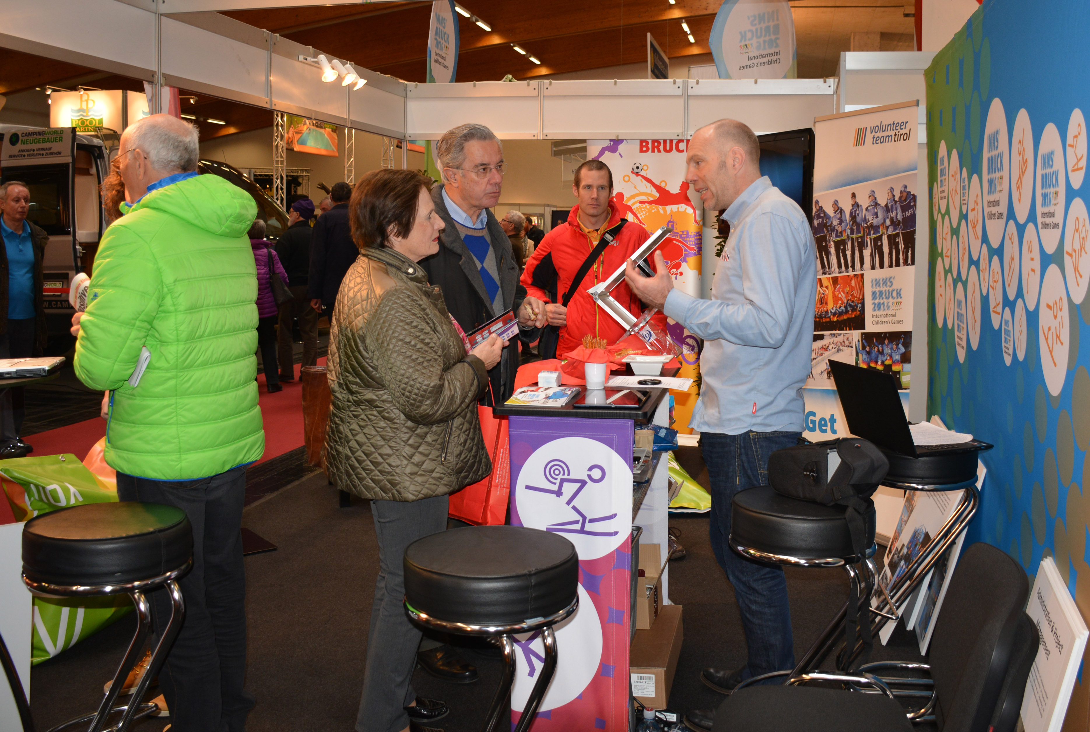 Das Innsbrucker Sportamt ist gemeinsam mit dem Organisationsteam der ICG auf der Innsbrucker Frühjahrsmesse vertreten. Interessierte können vorbeikommen und sich über das breite Angebot und die anstehende Großveranstaltung informieren. Schauen auch Sie vorbei!