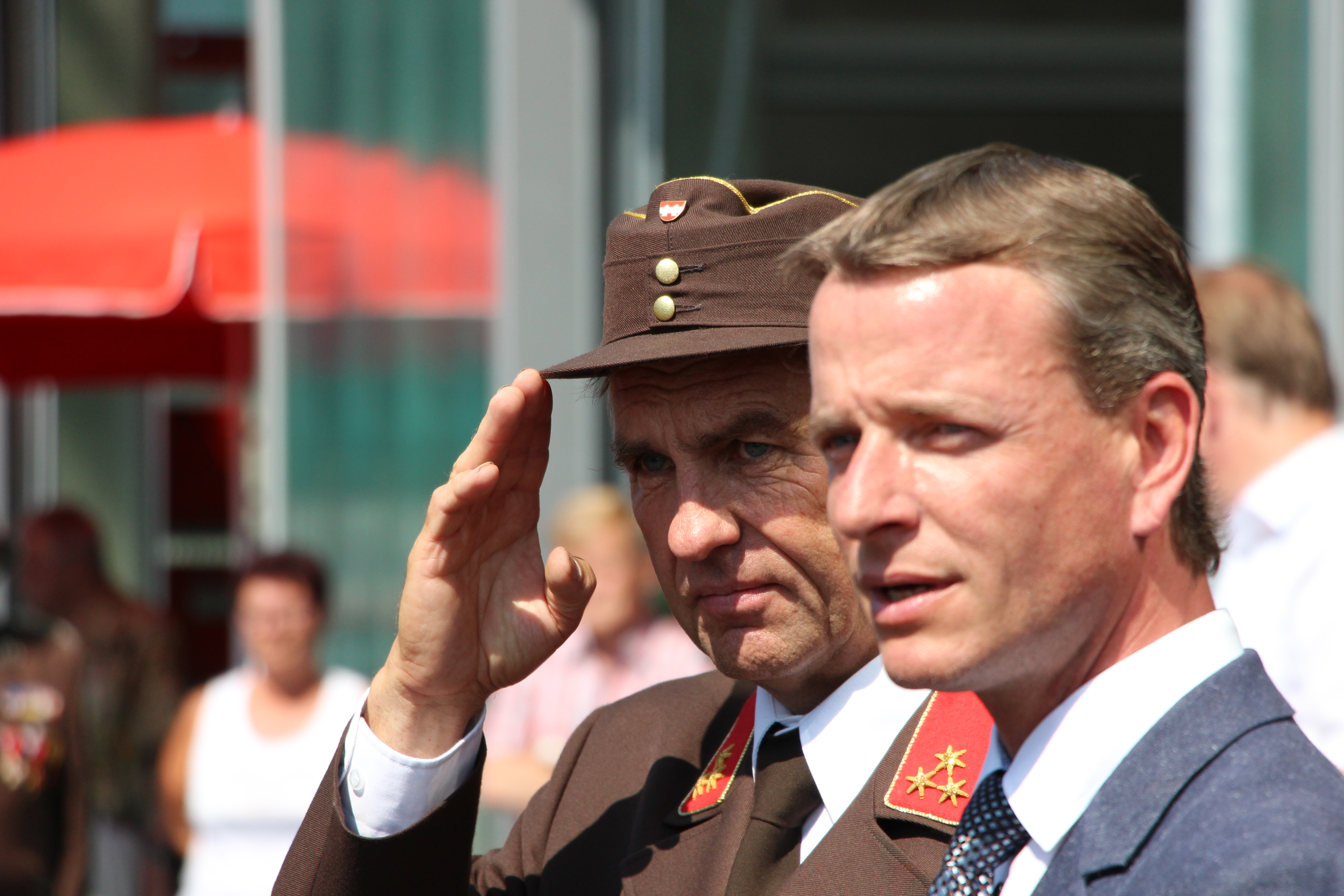 Am 05. Juli 2015 fand im Beisein von Vizebürgermeister Christoph Kaufmann die Segnung des neuen Tanklöschfahrzeuges der Freiwilligen Feuerwehr Wilten statt. Nach der Feldmesse wurde die neue Feuerwache ihrer Bestimmung übergeben.