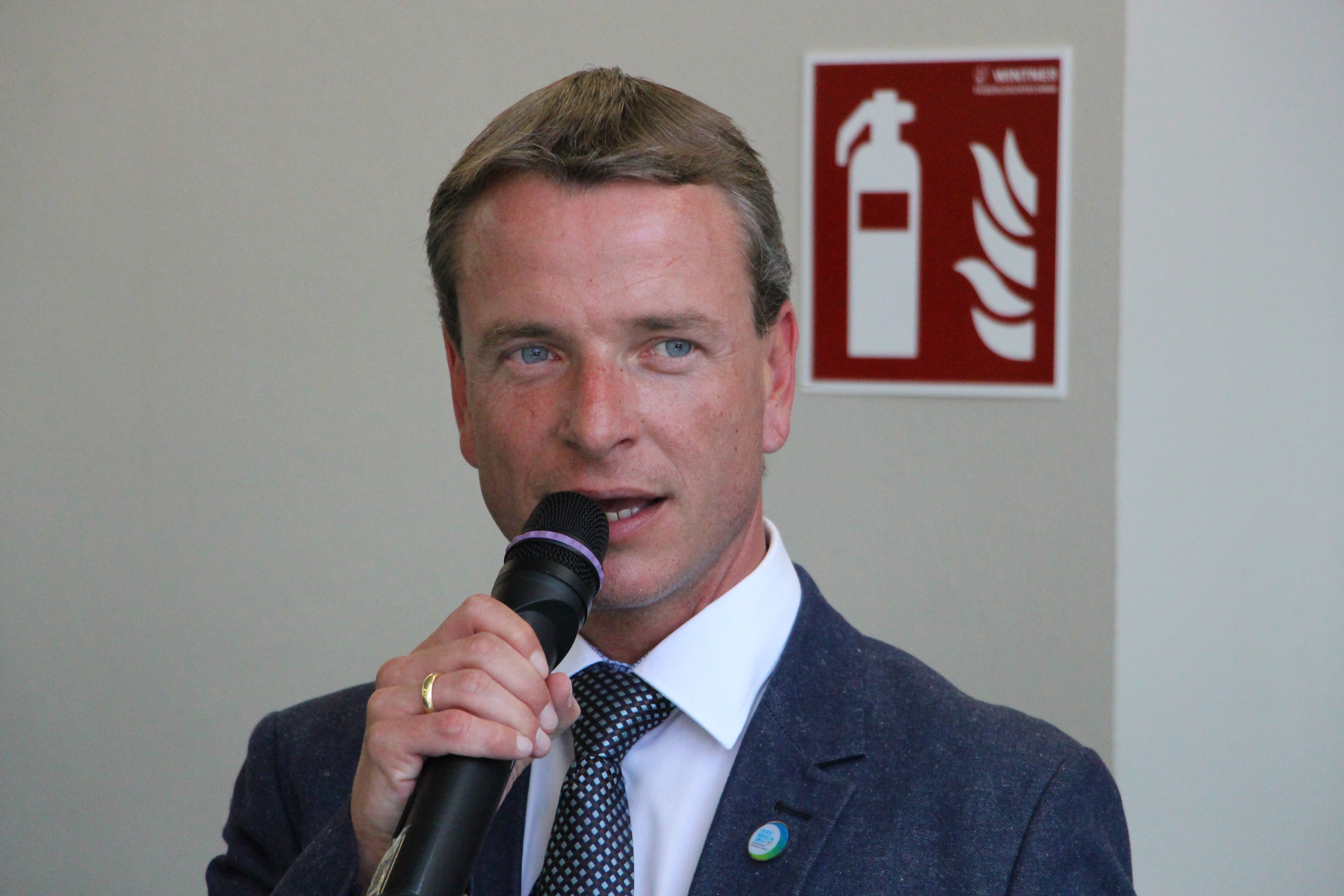 Am 05. Juli 2015 fand im Beisein von Vizebürgermeister Christoph Kaufmann die Segnung des neuen Tanklöschfahrzeuges der Freiwilligen Feuerwehr Wilten statt. Nach der Feldmesse wurde die neue Feuerwache ihrer Bestimmung übergeben.